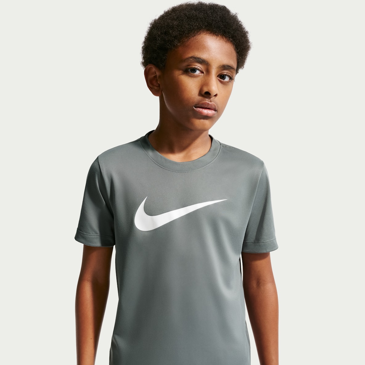 Grey Tops and T-Shirts. Nike.com